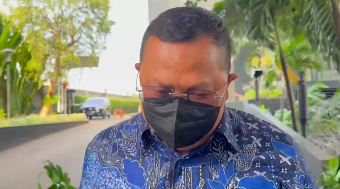 Kepala Kantor Wilayah Kementerian Agama Jawa Tengah (Kakanwil Kemenag Jateng) Saiful Mujab, usai menjalani pemeriksaan sebagai saksi kasus dugaan korupsi kuota tambahan haji 2024 di Gedung KPK.