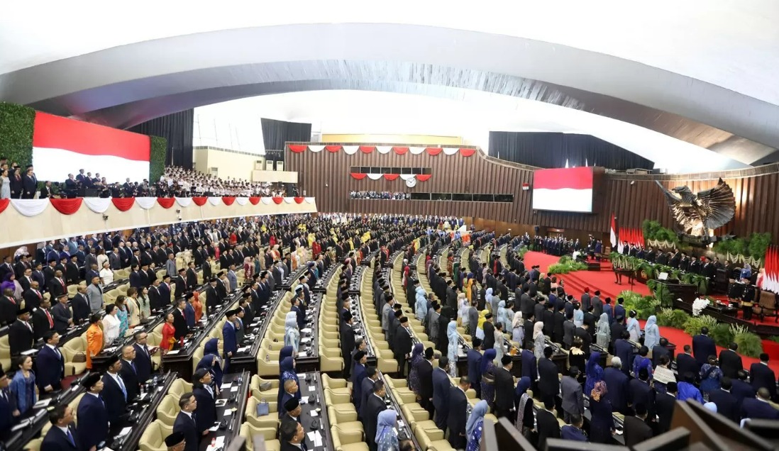 Ilustrasi Sidang paripurna di Gedung Nusantara, Kompleks Parlemen, Senayan, Jakarta. DPR Akan mengesahkan RUU KUHAP menjadi UU hari ini, selasa (18/11/2025).