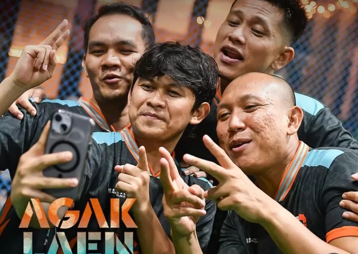 Pemeran utama film Agak Laen:Menyala Pantiku!, yaitu Bene Dion, Boris Bokir, Indra Jegel, dan Oki Rengga