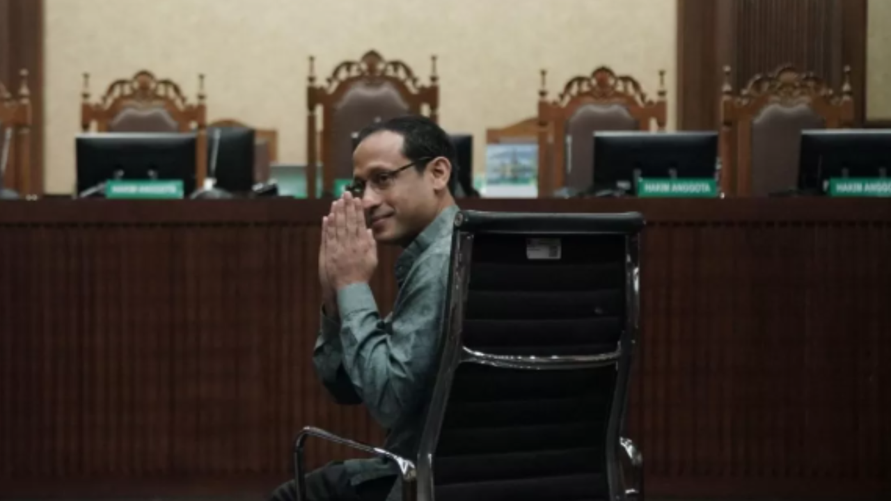 Nadiem Makarim di sidang eksepsi pada Senin (5/1) di Jakarta.