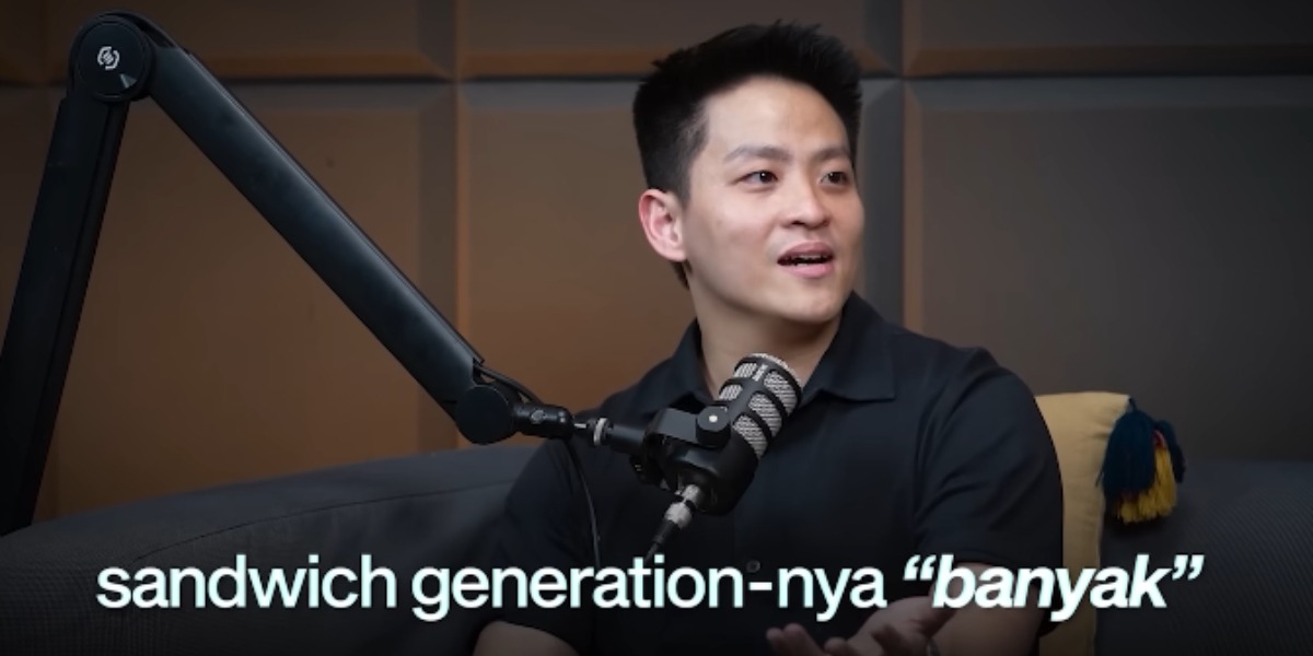 Menyoroti penuturan influencer, Theo Derick tentang &lsquo;sandwich generation&rsquo; yang belakangan ramai diperbincangkan di medsos. (YouTube.com/RaymondChin