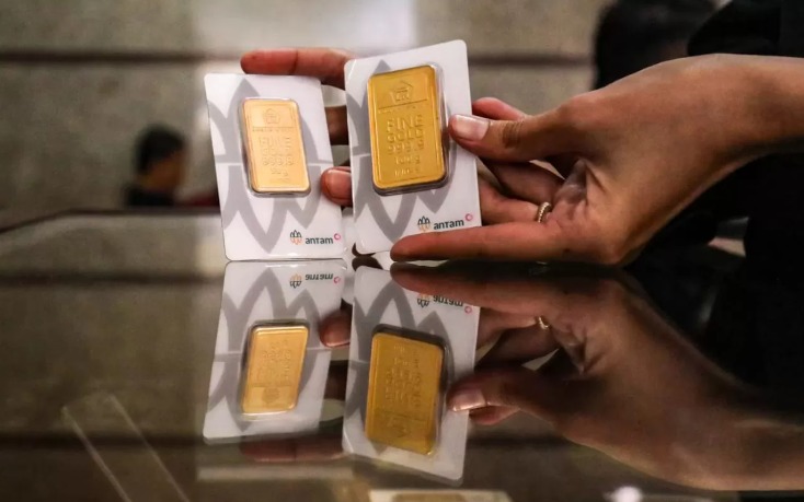 Harga emas Antam melonjak, keuntungan jual emas semakin menguntungkan bagi pemiliknya.