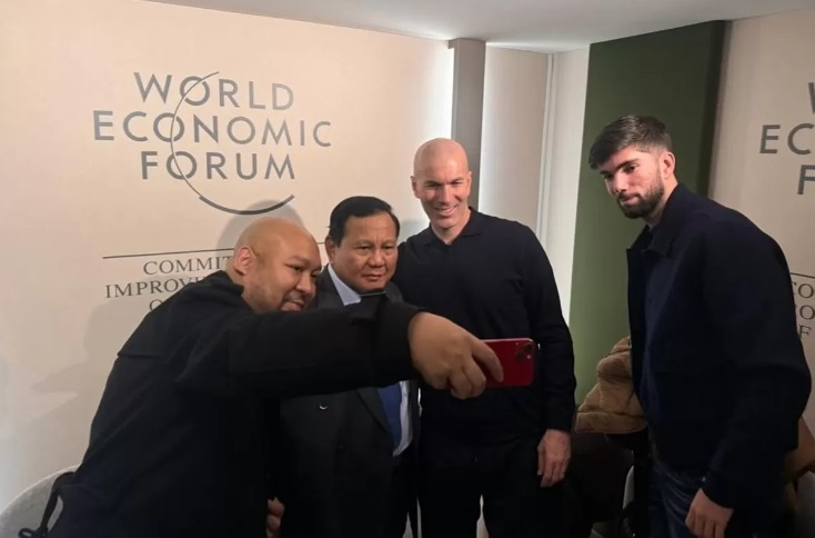 Prabowo dan Didit Berfoto dengan Zidane di Swiss, Netizen: Angkut Pak Latih Timnas