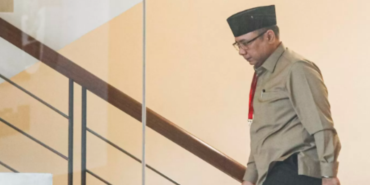 Mantan Menteri Agama Yaqut Cholil Qoumas, tersangka kasus dugaan korupsi kuota haji 2023-2024 di gedung Merah Putih KPK.