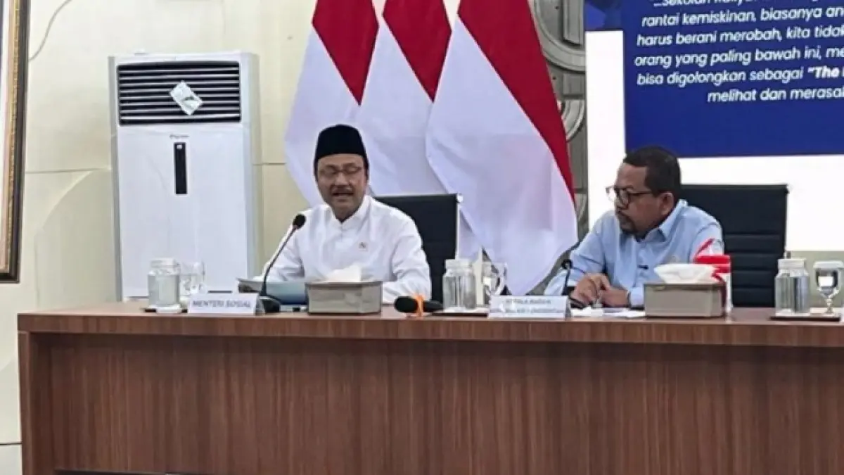 Mensos Saifullah Yusuf (kiri) dan Kepala Bakom Muhammad Qodari dalam konferensi pers di Kantor Bakom RI, Jakarta, Rabu (6/5/2026). ANTARA/Fathur Rochman.