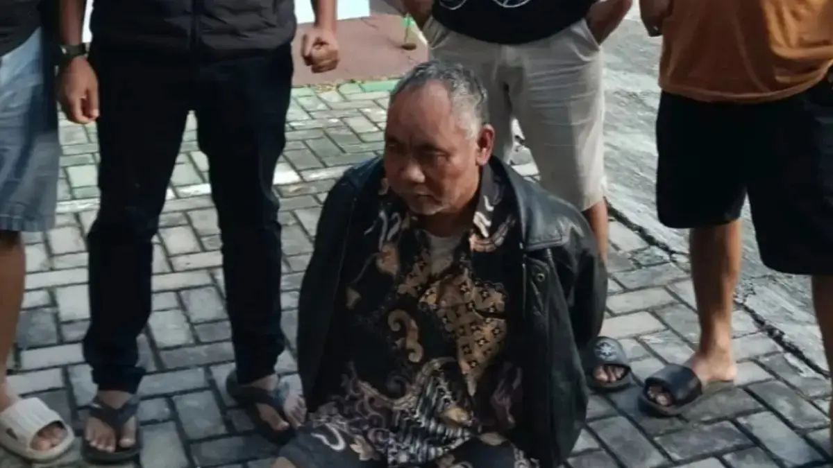 Tampang oknum kiai yang diduga mencabuli 50 santriwati Ponpes Pati, ditangkap di Wonogiri, Jawa Tengah, Kamis (7/5). (Istimewa)
