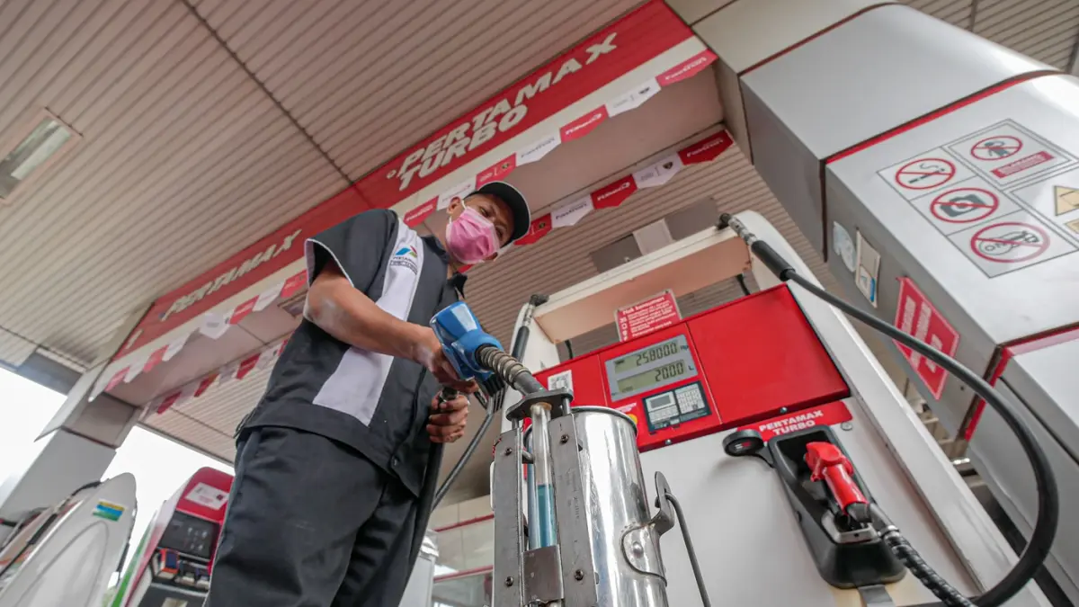 Harga BBM Pertamina Pertamax Turbo naik per 1 Juni 2026. (Hanung Hambara/Jawa Pos)