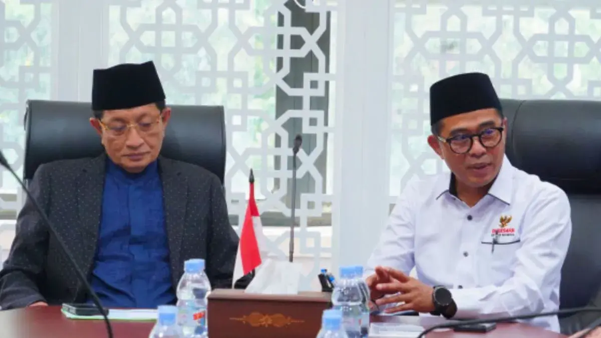 Anggota Ombudsman RI Nuzran Joher (kanan) dalam pertemuan koordinasi dengan Menteri Agama Nasaruddin Umar (kiri), di Jakarta, Selasa (26/5/2026). ANTARA/HO-Ombudsman RI