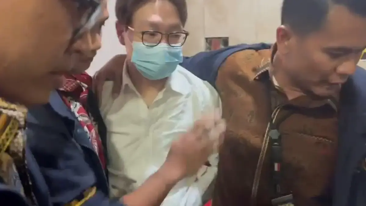 dokter Richard Lee saat digelandang ke Rutan Polda Metro Jaya. (Istimewa)