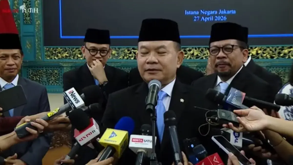 Mantan Kepala Staf TNI Angkatan Darat (KSAD) Dudung Abdurachman resmi dilantik sebagai Kepala Staf Kepresidenan (KSP) oleh Presiden Prabowo Subianto di Istana Negara, Jakarta, Senin (27/4).