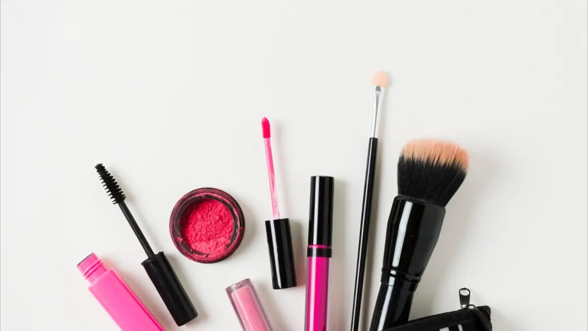 Ilustrasi makeup. (Freepik)