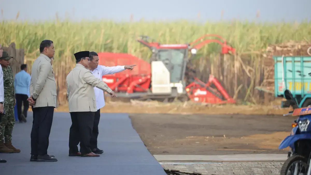 Presiden Prabowo Subianto saat menghadiri Panen Raya dalam Rangka TNI Mendukung Program Ketahanan Pangan Nasional di Kabupaten Malang, Jawa Timur, Jumat (17/7). (Istimewa)