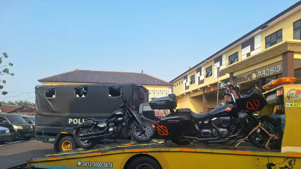 KPK mengamankan empat unit moge berkaitan kasus pemerasan Bupati nonaktif Pemalang, Anom Widiyantoro. (Dok KPK).