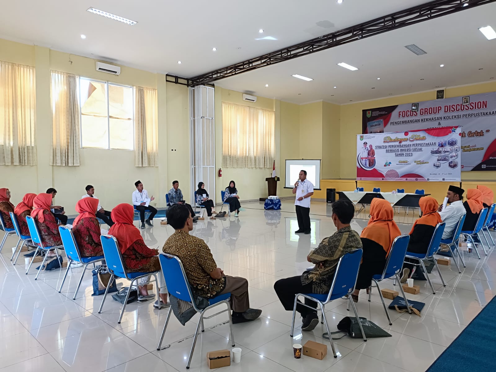 Bimtek strategi pengembangan perpustakaan (SPP) berbasis inklusi sosial bagi perpustakaan desa yang lolos asesmen yang diadakan Dispuspa Kabupaten Magelang.