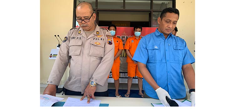Kasat Reserse Narkoba Polres Temanggung Luqman Effendi menjelaskan kronologi kejadian dalam gelar perkara di halaman Polres Temanggung.
