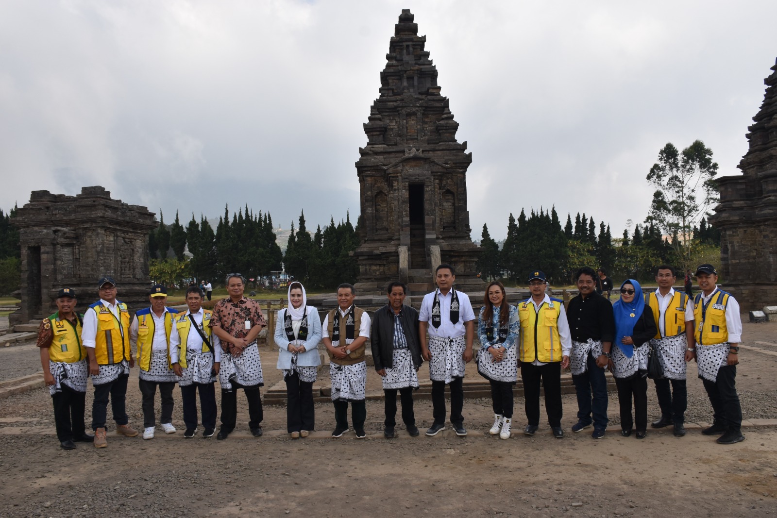 Kunjungan Komisi V DPR RI ke kawasan wisata Dieng, Jumat (15/9/2023), didampingi Wakil Bupati Wonosobo Muhammad Albar.