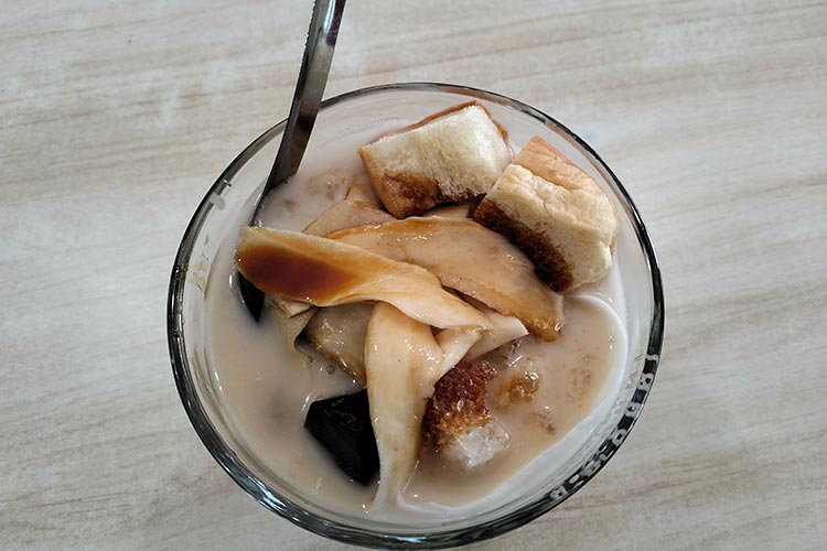 SEGAR : Es burjo campur salah satu menu best seller di Es Murni Magelang