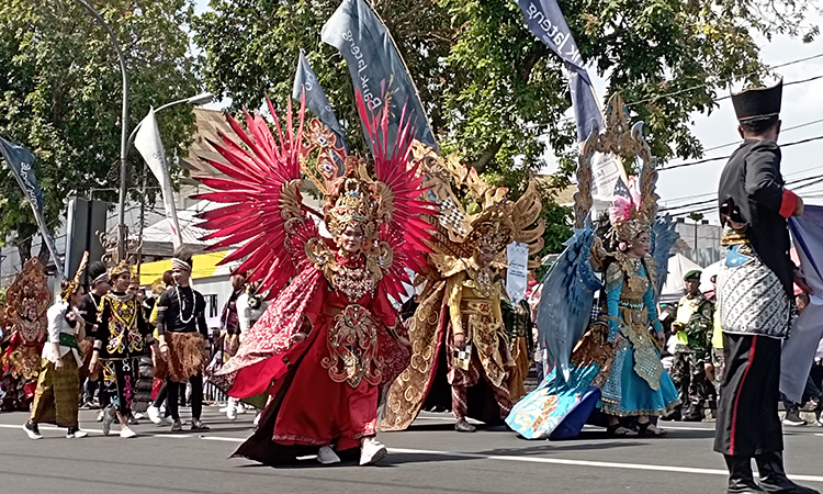 Penampilan salah satu peserta Magelang Ethno Carnival 2023 Minggu (24/9/2023).