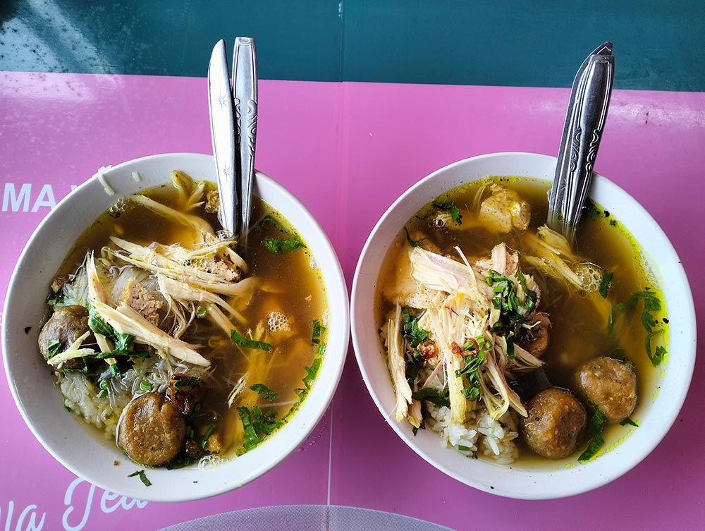 Soto Mbah Mul yang terkenal di Kota Magelang.