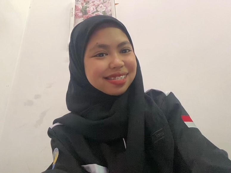 Dzimmi Aisyah Pangareban mahasiswa Prodi Ekonomi Pembangunan Untidar