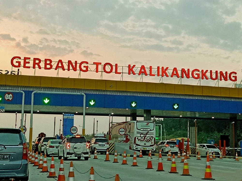 Selama lima hari, sudah ada 26.000 kendaraan yang masuk melalui Gerbang Tol Kalikangkung, Semarang.