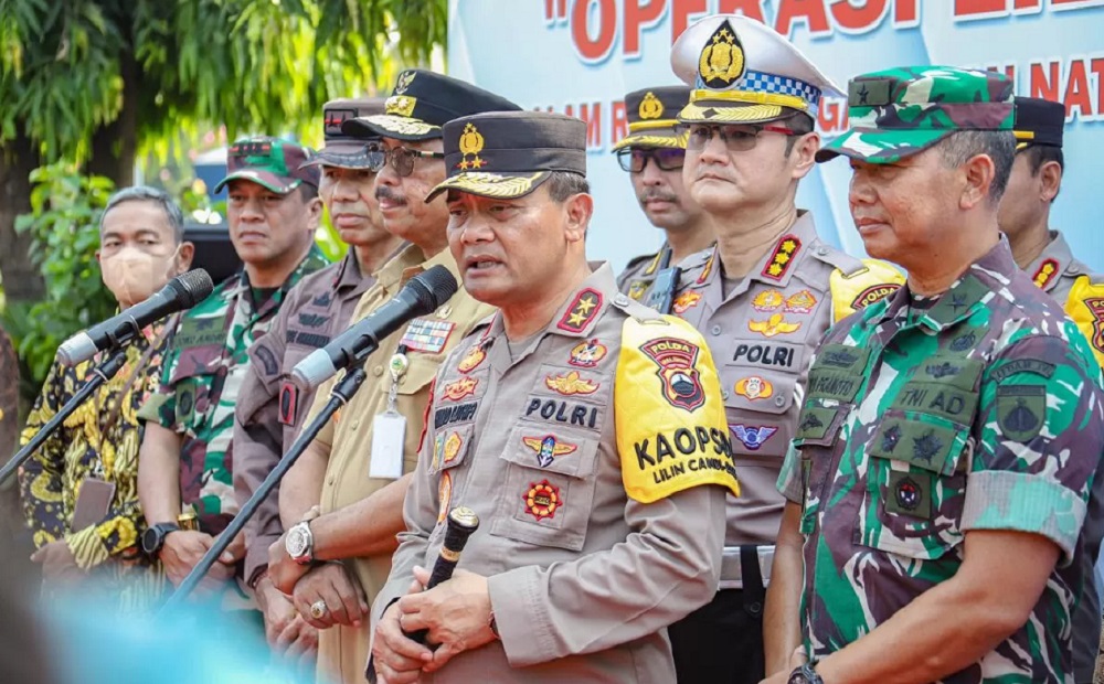 Kapolda Jawa Tengah Irjen Pol Ahmad Luthfi saat gelar pasukan Operasi Lilin Candi 2023, Jumat (23/12/2023).