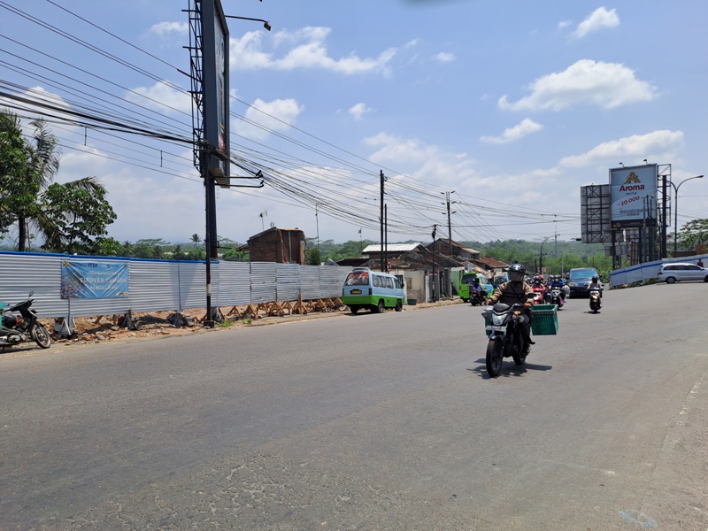 Simpang Canguk, Magelang salah satu titik yang rawan macet pada libur Nataru, apalagi bersamaan dengan proyek flyover.