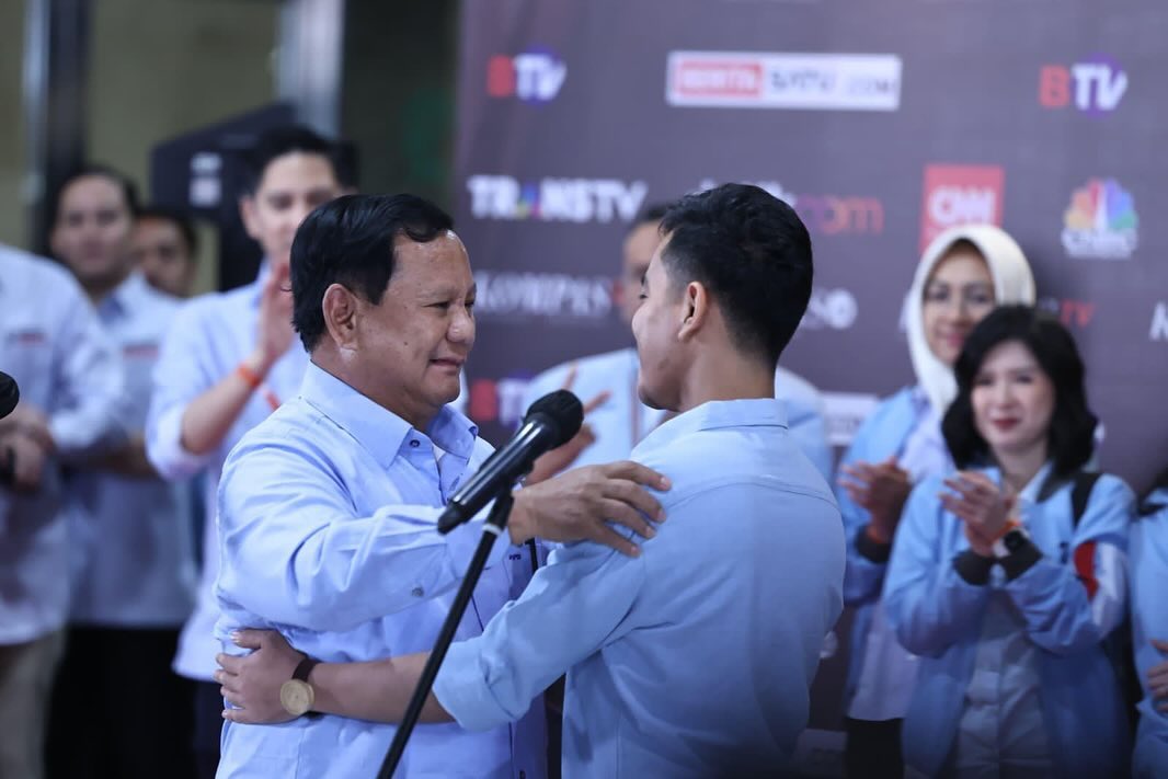 Prabowo-Gibran Raih Banyak Dukungan Berkat Program yang Pro Rakyat. Capres-cawapres nomor urut 2, Prabowo Subianto-Gibran Rakabuming Raka mencanangkan berbagai program pro rakyat. (dok/ikl)