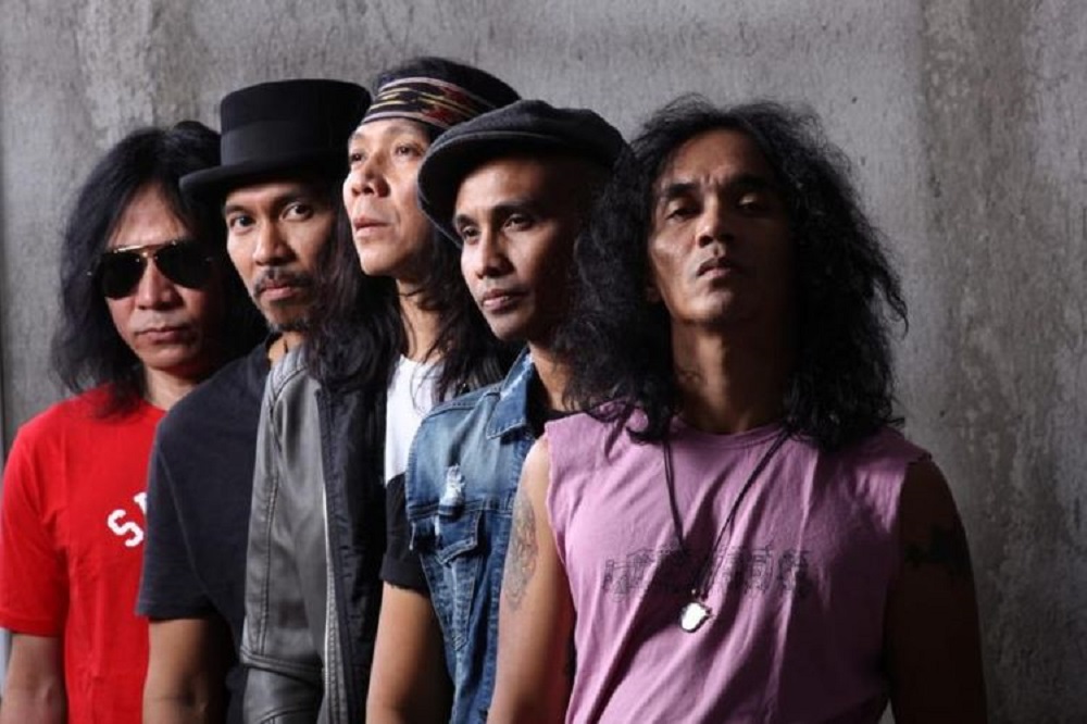 Kelompok band Slank yang digawangi Bimbim, Kaka, Abdee, Ivanka, dan Ridho akan meramaikan Kampanye Akbar Ganjar-Mahfud di Lapangan Pancasila, Simpang Lima, Kota Semarang.