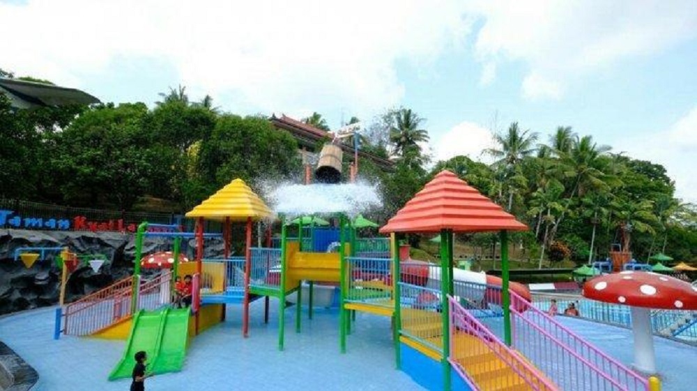 Salah satu wahana air di TKL Ecopark Kota Magelang