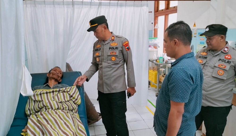 Korban Purnomo Joko saat mendapatkan perawatan di Puskesmas Getasan
