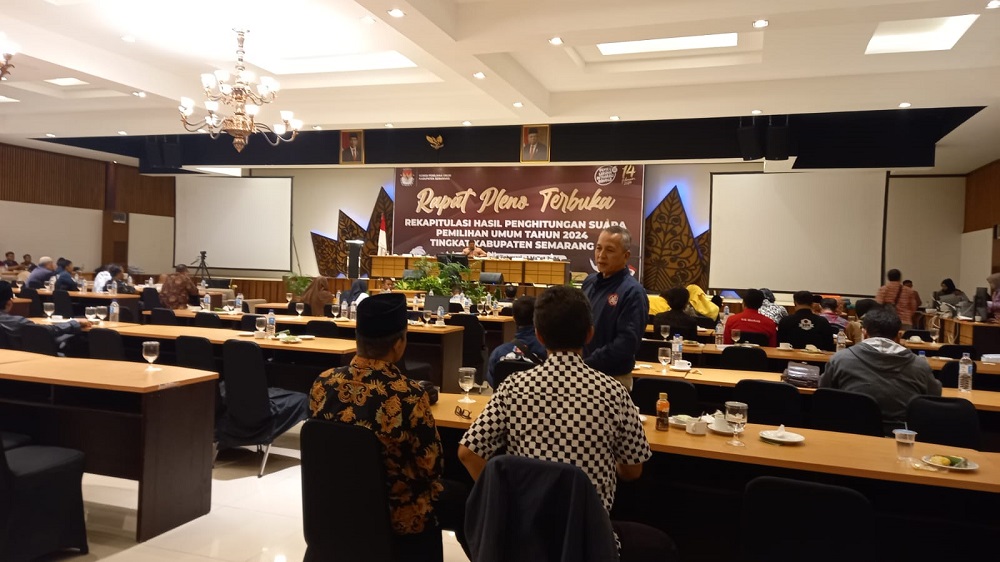 Rapat pleno terbuka yang diadakan KPU Kabupaten Semarang di Griya Persada Bandungan.