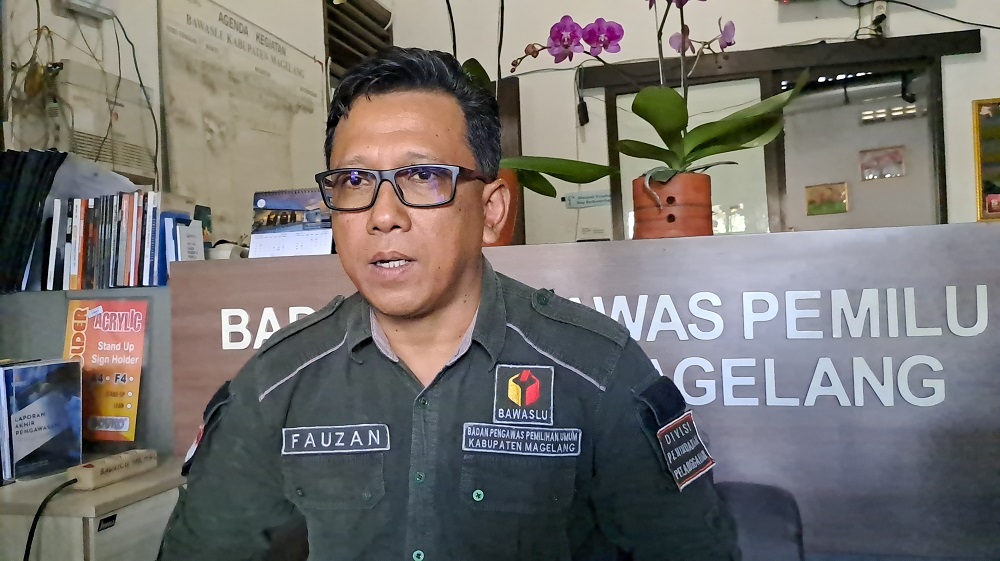 Komisioner Bawaslu Kabupaten Magelang Fauzan Rofiqun