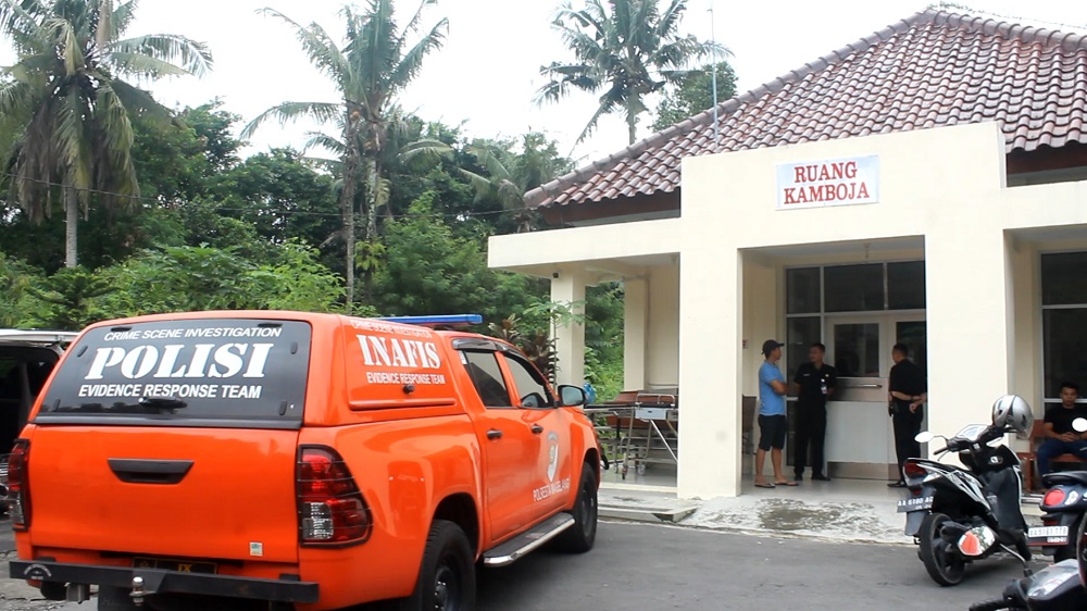 Mobil Tim Inafis Polresta Magelang di depan kamar jenazah RSUD Muntilan Kabupaten Magelang, Minggu (10/3/2024).