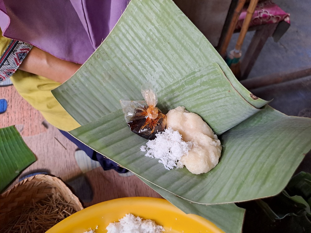 Jemunak, kudapan buka puasa khas Desa Gunungpring, Kecamatan Muntilan, Kabupaten Magelang.
