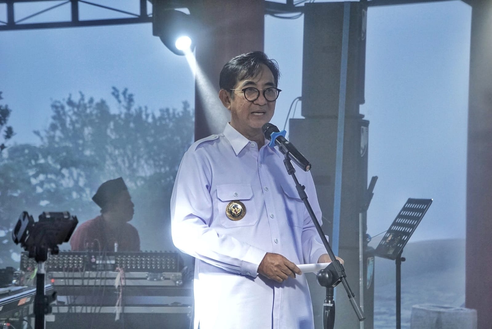 Pj Bupati Magelang Sepyo Achanto saat menghadiri buka puasa bersama media di Kabupaten Magelang.