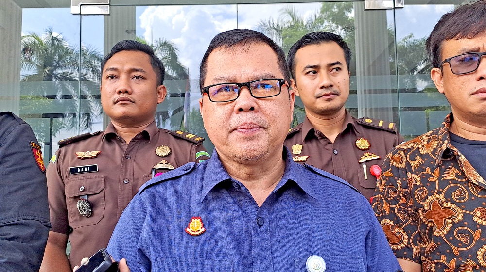 Kepala Kejaksaan Negeri Kabupaten Magelang Zein Yusri Munggaran saat memberikan penjelasan, Jumat (19/4/2024)