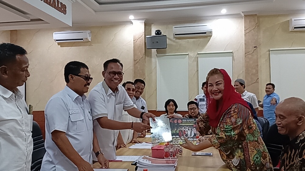 Wali Kota Semarang petahana Hevearita Gunaryanti Rahayu atau Mbak Ita ketika mendatangi undangan DPC Partai Gerindra, Selasa (28/5/2024) petang.