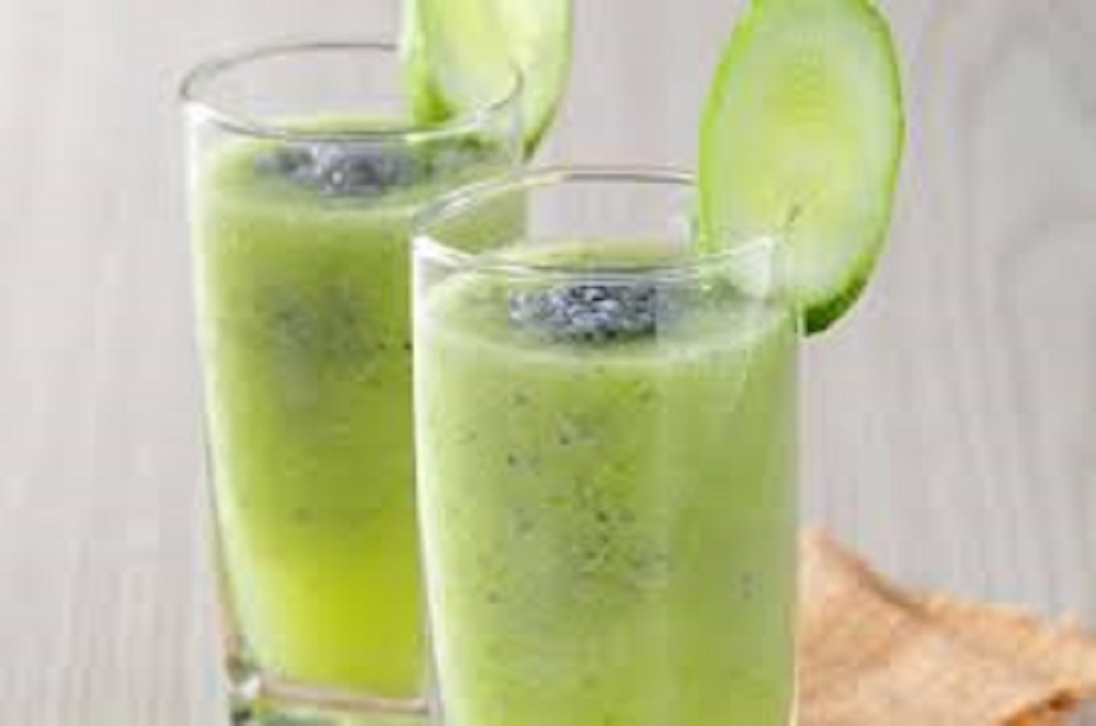 Jus mentimun dan melon dipercaya ampuh bantu turunkan kolesterol dan tekanan darah dalam tubuh.