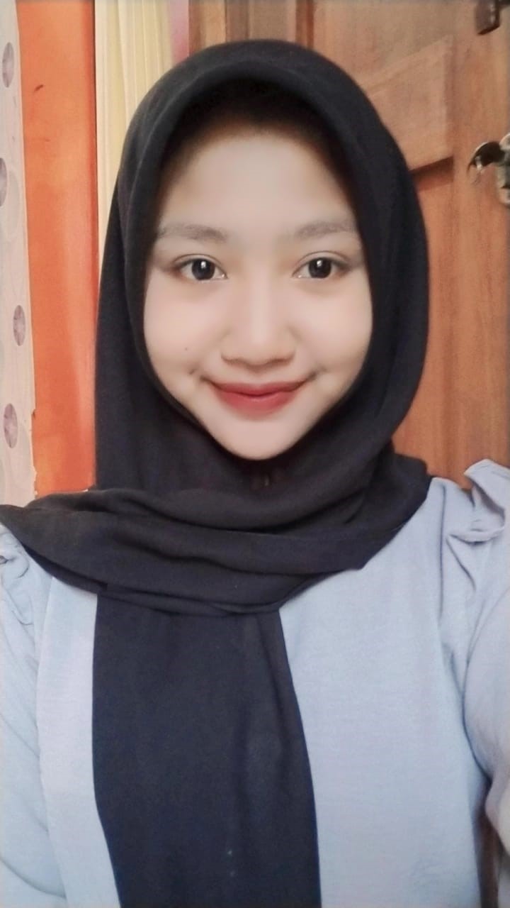 Revana Novita Ariyanti, Siswa Kelas XI AK 2 Konsentrasi Keahlian Akuntansi SMK Negeri 1 Pati.