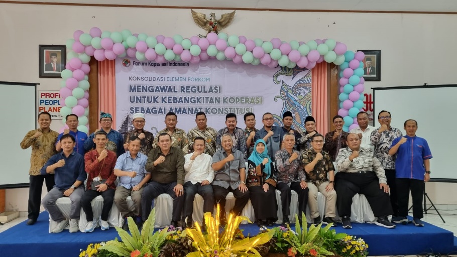 Forum Komunikasi Koperasi Indonesia mengadakan pertemuan di Tambi Resort, Selasa (9/7/2024).