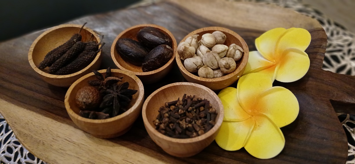 Bumbu dapur ternyata memiliki khasiat untuk kecantikan kulit.