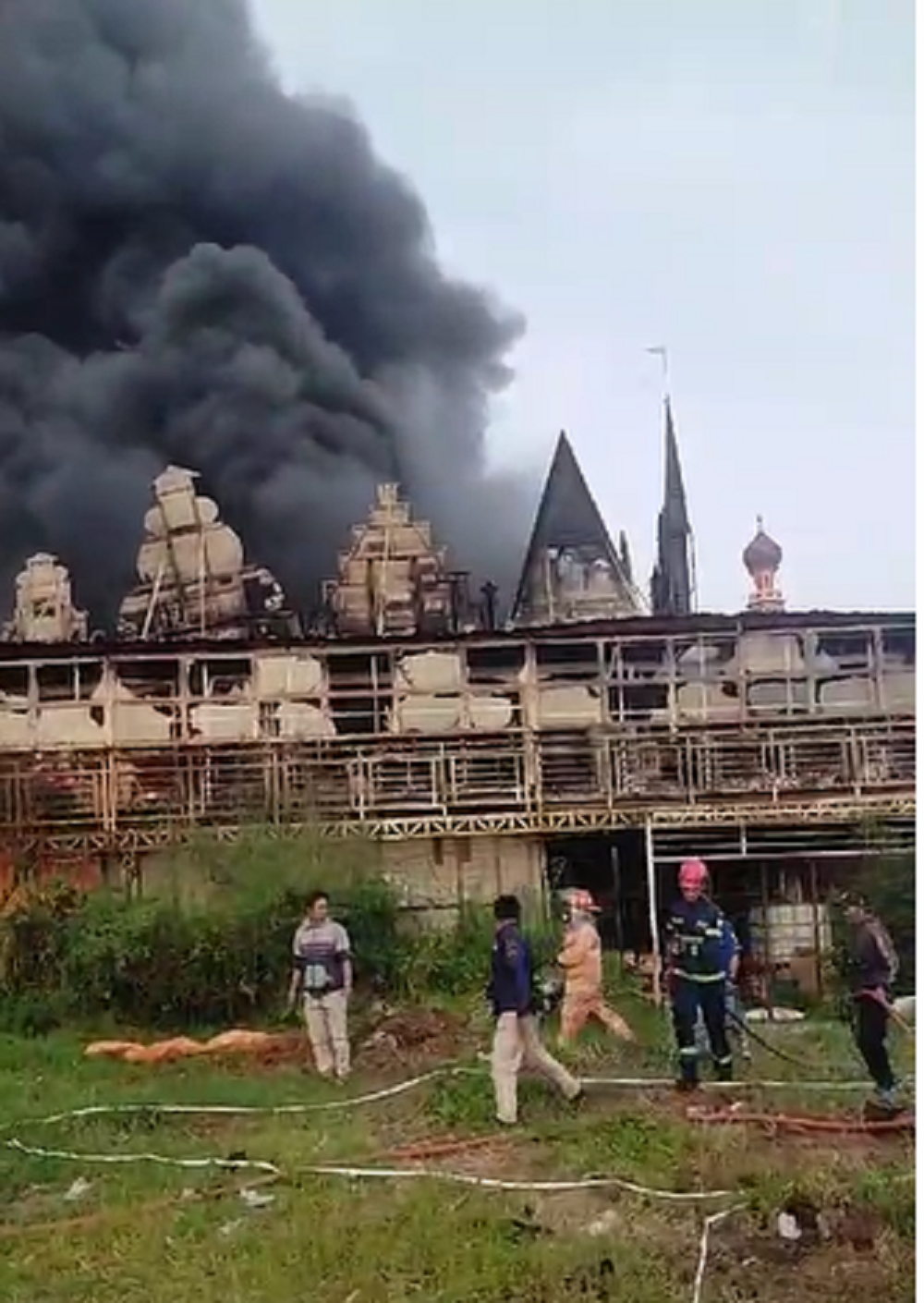 Taman Bunga Celosia di Bandungan, Kabupaten Semarang dikabarkan terbakar, Selasa (6/8/2024) sore.