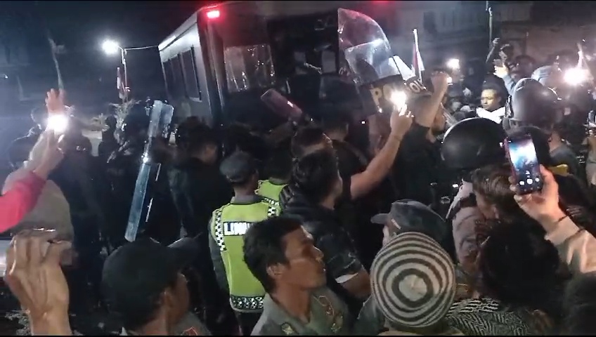 Pencuri kopi warga Sukorejo Kendal diamankan polisi di Desa Simpar, Tretep, Kabupaten Temanggung, Selasa (13/8/2024).