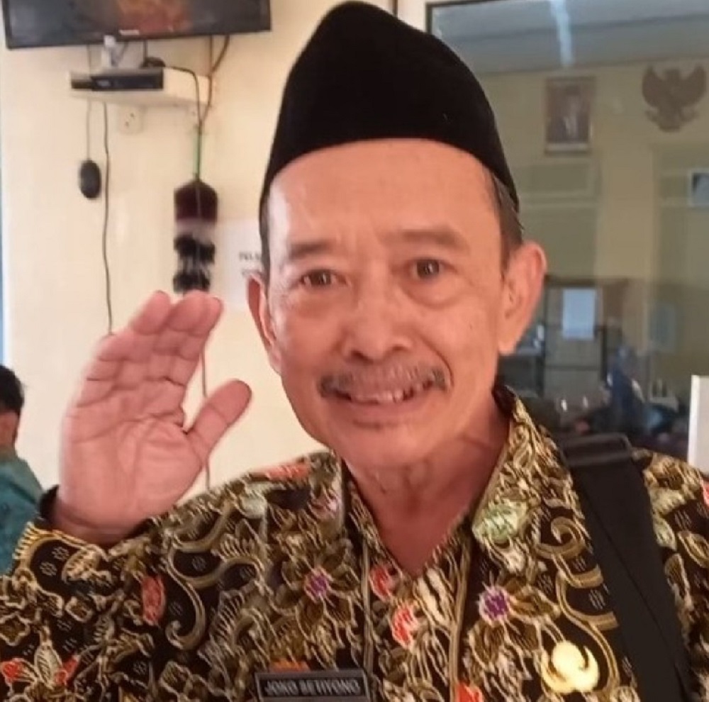 Kepala Desa Semanding Joko Setiyono  yang digugat di PTUN Semarang oleh bawahannya, kadus MR.