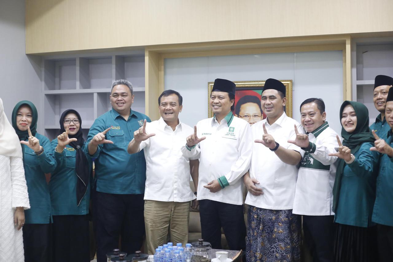 Gus Yusuf bersama paslon Gubernur Jateng Akhmaf Lutfhi dan Taj Yasin dikantor DPW PKB, Rabu (28/8/2024) sebelum pendaftaran ke KPU Jateng.