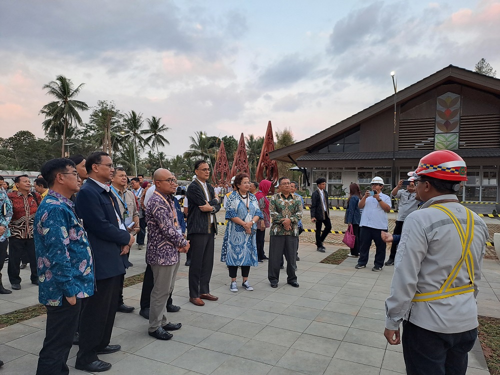 Deputi Bidang Pariwisata dan Ekonomi Kreatif bersama seluruh stakeholder baik di Kementerian Pusat maupun pejabat Provinsi Jateng dan Pemkab Magelang melakukan peninjauan pembangunan Kawasan DPSP