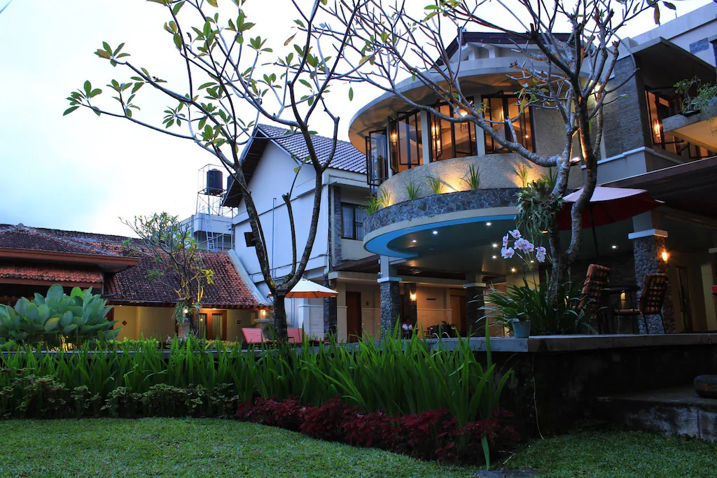 Sriti Hotel