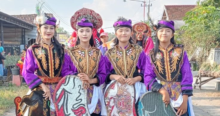 Para pemain Jathilan