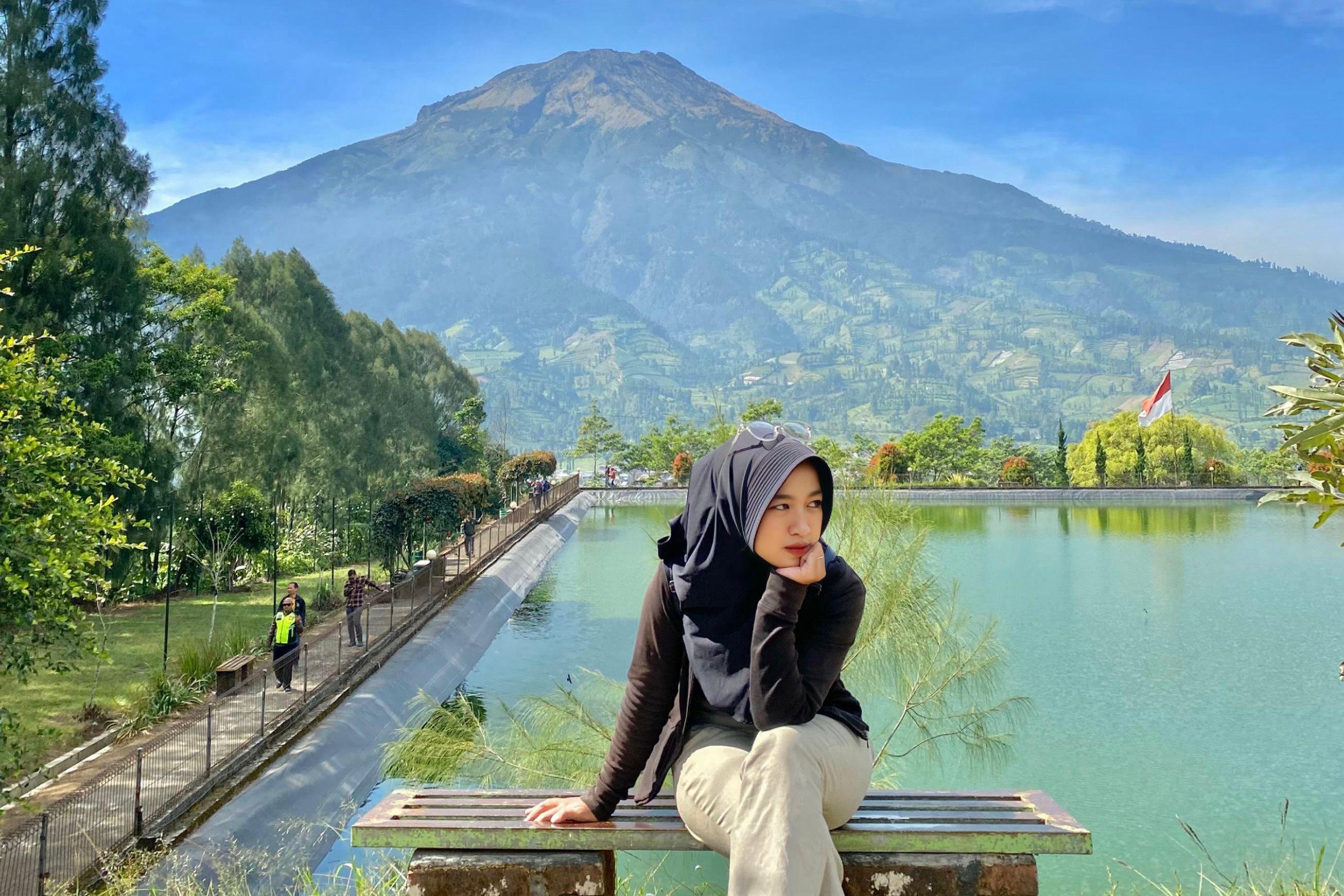 wisata Embung Kledung yang terletak di Temanggung, Jawa Tengah yang memiliki pesona alam yang luar biasa